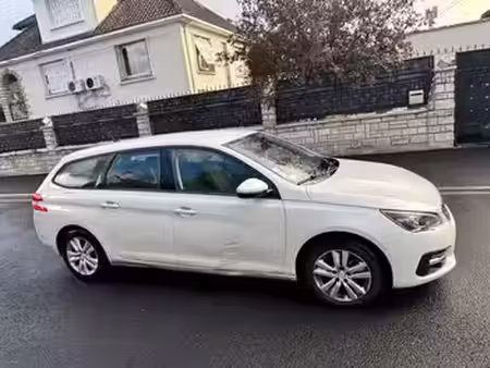 Peugeot 308 1.5 HDi 130 Active Business