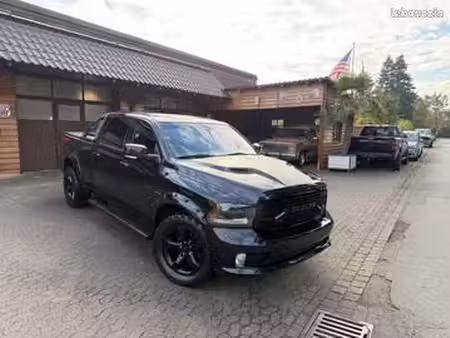 Dodge RAM 1500 V8 5.7