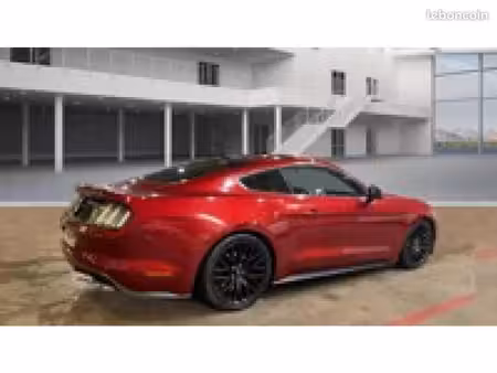 Ford Mustang Fastback V8 5.0 421