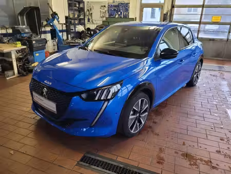 Peugeot 208 136 GT