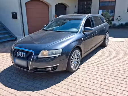 Audi A6 quattro