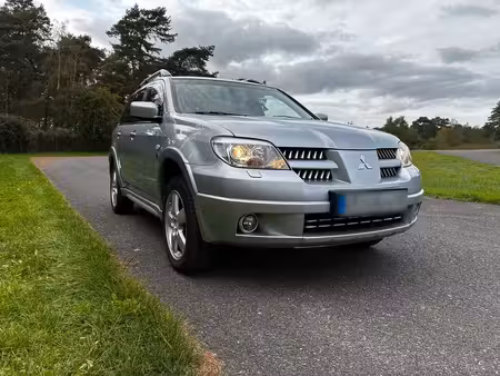 Mitsubishi Outlander 2.4 160 Intense 4x4