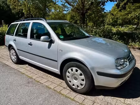 Volkswagen Golf 1.6 105