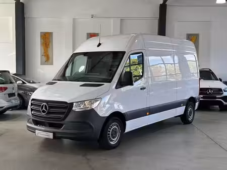 Mercedes-Benz Sprinter 311 2.0 114