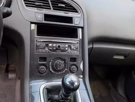 Peugeot 5008 1.6 HDi 120