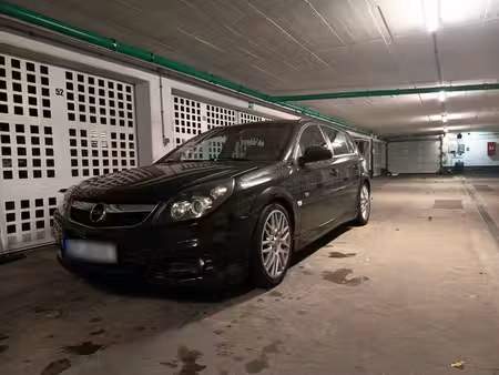 Opel Signum 2.2 155 OPC Line