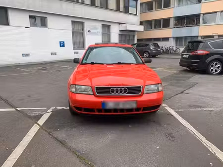 Audi A4 1.6 101
