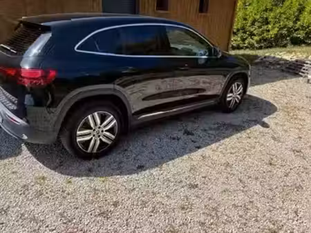 Mercedes-Benz EQA 250+ 190