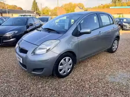 Toyota Yaris 1.4 90 Luna