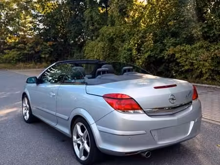 Opel Astra 1.8 140 Cosmo