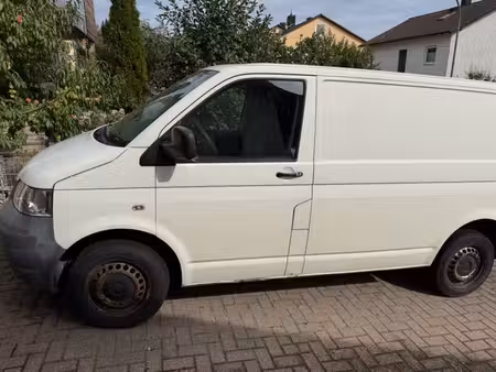 Volkswagen Transporter T5 1.9 TDI 86