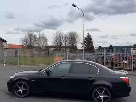 BMW Série 5 525i 2.5