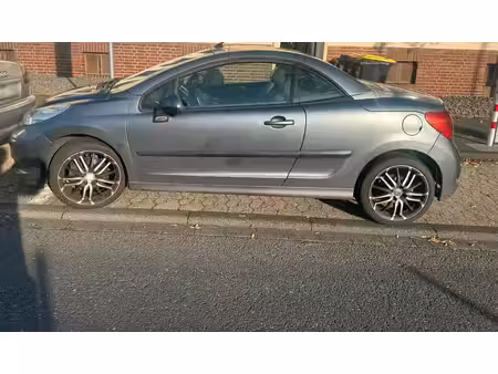 Peugeot 207 CC 1.6 VTi 120