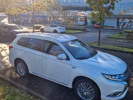 Mitsubishi Outlander PHEV 2.4 135 4x4