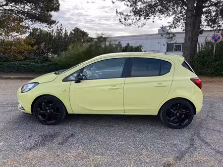 Opel Corsa 1.4 90 Color Edition