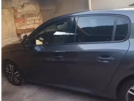 Peugeot 208 1.2 100