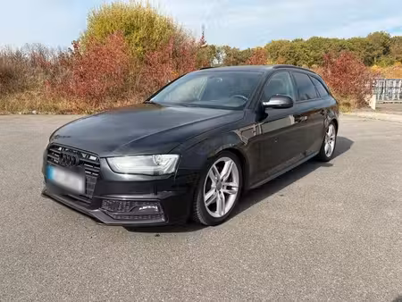 Audi A4 2.0 TDI 190 S line