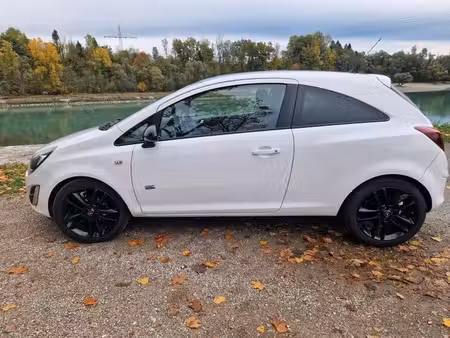 Opel Corsa 1.4 87 Color Edition