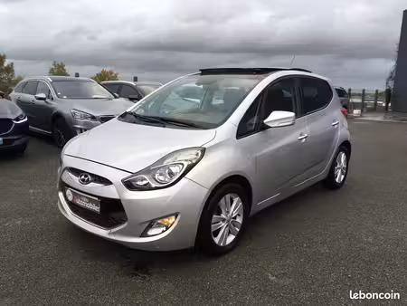 Hyundai IX20 1.6 CRDi 115 Panoramic Sunsation