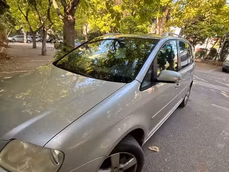 Volkswagen Touran 2.0 TDI 136