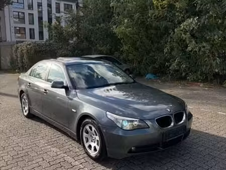 BMW Série 5 520i 2.2 170