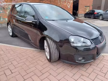 Volkswagen Golf GTI 2.0 200