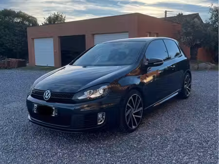 Volkswagen Golf GTI 2.0 TSI 210