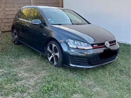 Volkswagen Golf GTI 2.0 TSI 230 Performance