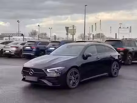 Mercedes-Benz CLA 200 AMG Line