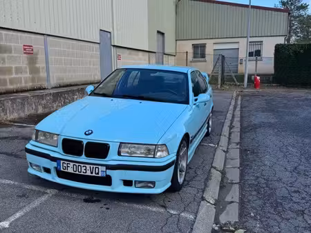 BMW Série 3 325d 2.4 115