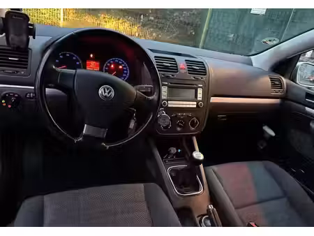 Volkswagen Golf 1.4 80
