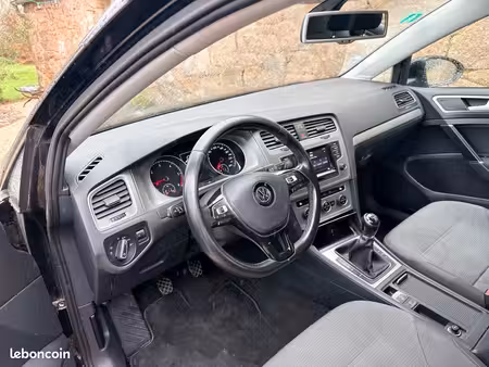 Volkswagen Golf 1.6 TDI 105