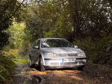 Volkswagen Golf 75