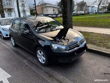 Volkswagen Golf 1.6 TDI 105