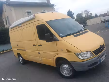 Mercedes-Benz Sprinter 311 2.2 109