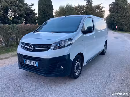 Opel Vivaro 1.5 HDi 120