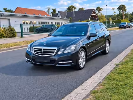 Mercedes-Benz Classe E E 350 V6 3.0 CDI 265 Avantgarde