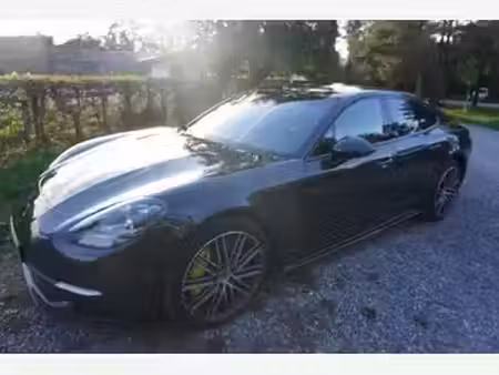 Porsche Panamera 4 330 Executive 4x4