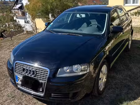 Audi A3 1.6 102 Attraction