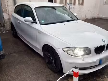 BMW Série 1 118i 2.0 143