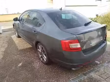 Škoda Octavia RS 2.0 TSI 220