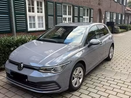 Volkswagen Golf 1.0 TSI 90