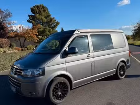 Volkswagen Transporter T5 2.0 TDI 114