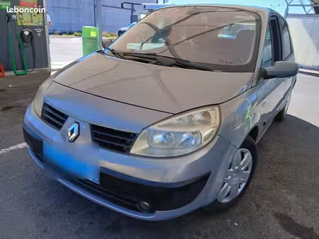 Renault Scénic 1.9 dCi 120
