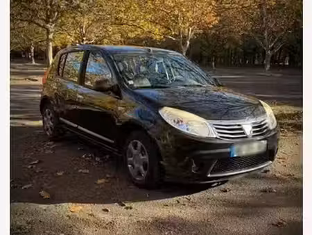 Dacia Sandero 1.4 MPI 75 Laureate