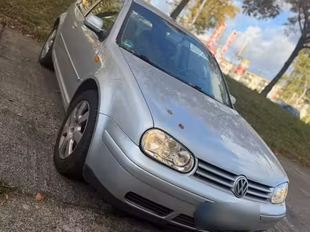 Volkswagen Golf 1.4 75