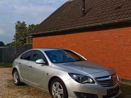 Opel Insignia 2.0 CDTI 140 OPC Line
