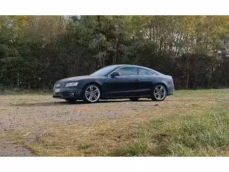 Audi A5 S5 V8 4.2 FSI 354 quattro